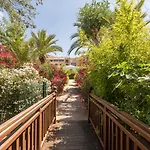 Hotel apartamentowy Pierre & Premium Les Calanques Des Issambres 4*