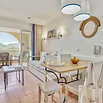 Hotel apartamentowy Pierre & Premium Les Calanques Des Issambres 4*