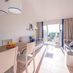 Hotel apartamentowy Pierre & Premium Les Calanques Des Issambres Les Issambres