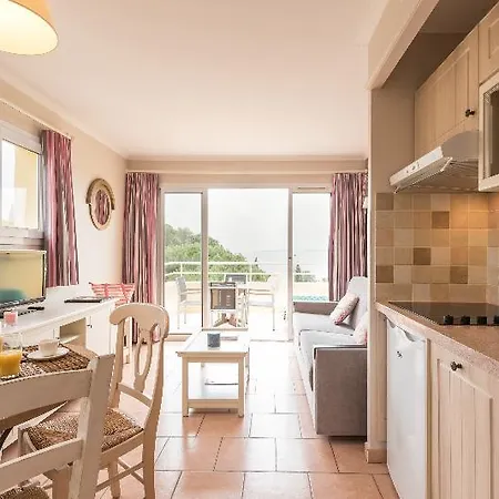 Pierre & Premium Les Calanques Des Issambres Lägenhetshotell 4*