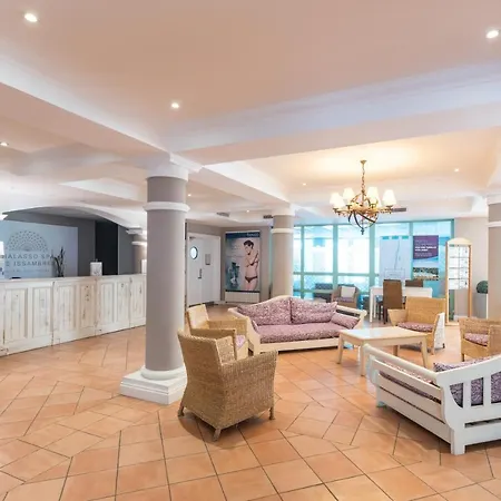 Pierre & Premium Les Calanques Des Issambres Aparthotel 4*