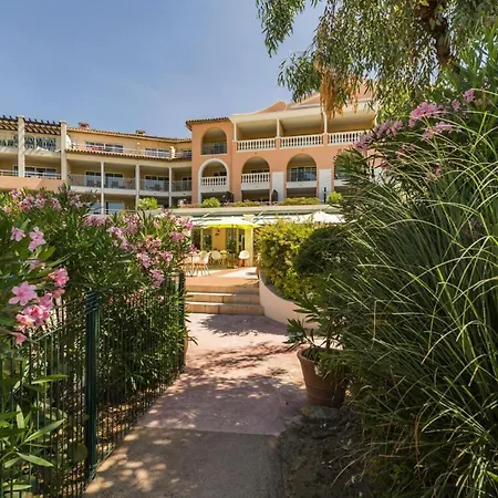 Hotel apartamentowy Pierre & Premium Les Calanques Des Issambres 4*