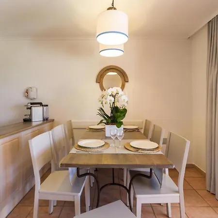 Hotel apartamentowy Pierre & Premium Les Calanques Des Issambres Les Issambres