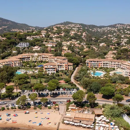 Hotel apartamentowy Pierre & Premium Les Calanques Des Issambres 4*
