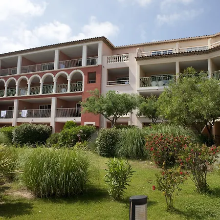 아파트호텔 Pierre & Premium Les Calanques Des Issambres 4*