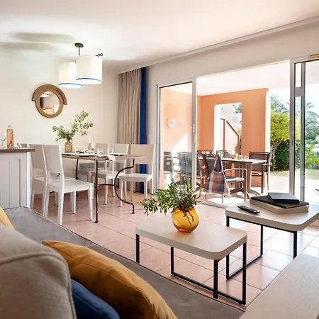 아파트호텔 Pierre & Premium Les Calanques Des Issambres 4*
