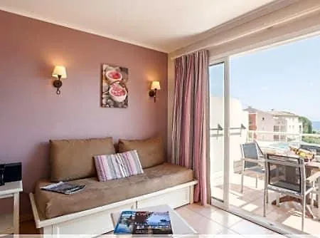 Pierre & Premium Les Calanques Des Issambres 4* レ・ズィサンブル