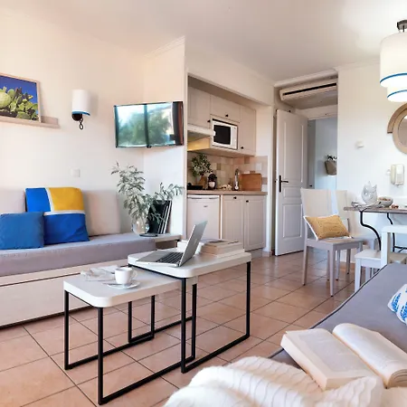 Pierre & Premium Les Calanques Des Issambres Aparthotel 4*