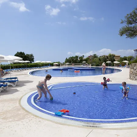 Pierre & Premium Les Calanques Des Issambres Hotel apartamentowy 4*