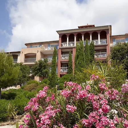 Hotel apartamentowy Pierre & Premium Les Calanques Des Issambres 4*