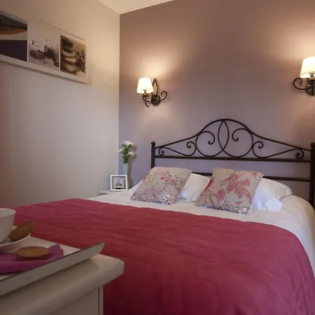 Hotel apartamentowy Pierre & Premium Les Calanques Des Issambres 4*
